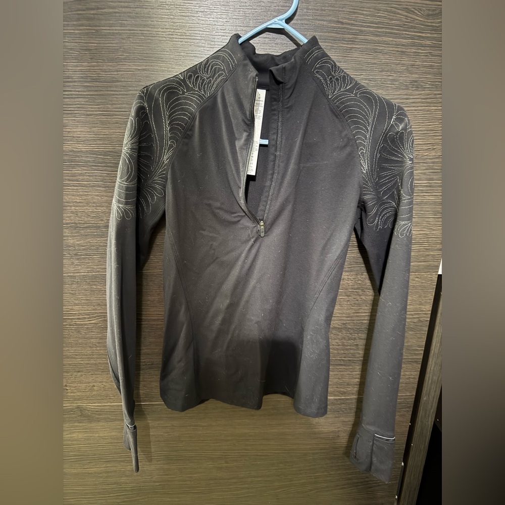 (NWT) Lululemon Black Women's Top with Elegant Stitching